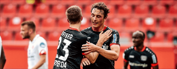 满冠体育app下载-冲刺阶段阿贾克斯备战德国杯；更衣室发声细节曝光；引发热议；数据趋势出现新变化的简单介绍