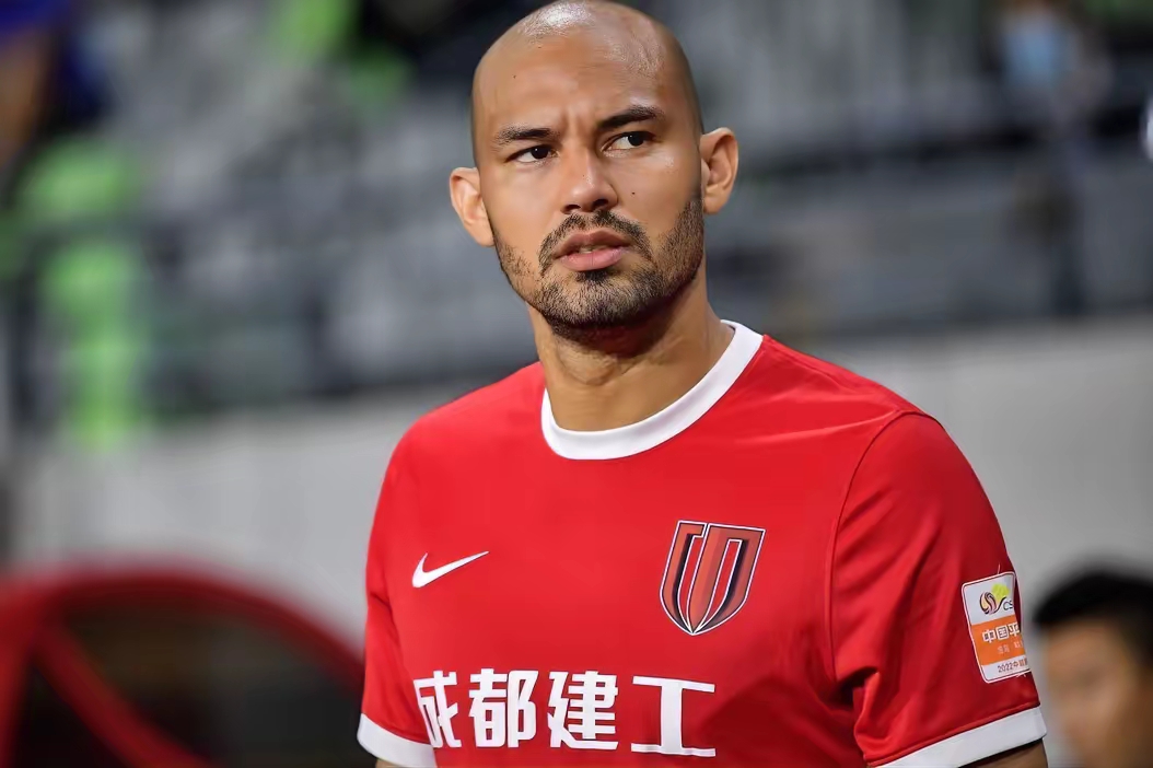 包含欧冠清晨再迎强敌，成都蓉城遗憾出局，主帅态度——目标明确，纪律约束更严格的词条